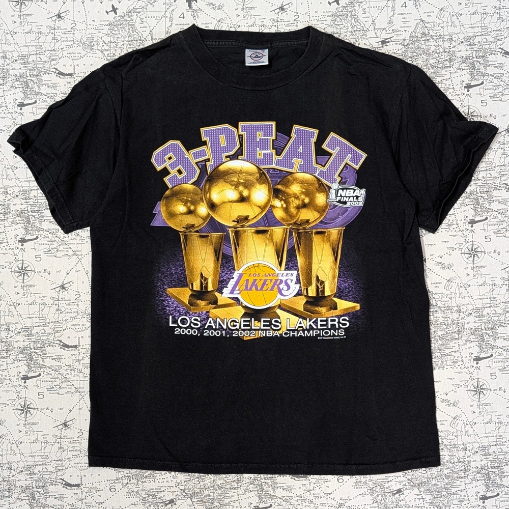 Vintage 2002 LA Lakers 3-Peat Championship Delta Pro Weight Black Tee Size M